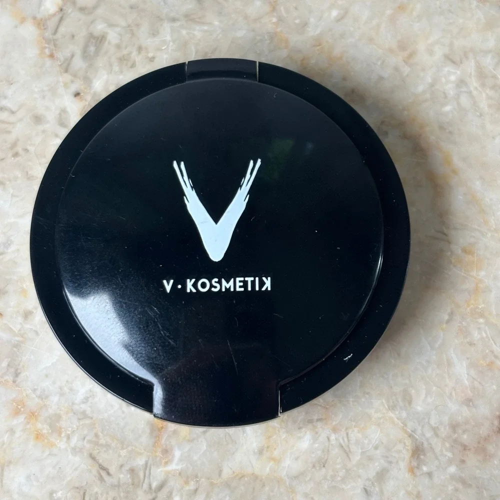 V Kosmetik Translucent Powder C6 Warm Yellow 3g Pressed Setting Matte Compact